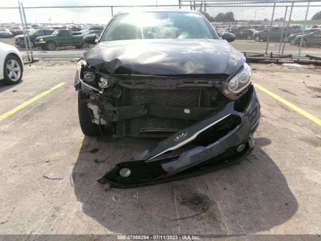 3KPF24AD4ME271752 KIA Forte Lxs