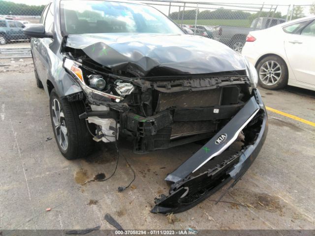 3KPF24AD4ME271752 KIA Forte Lxs