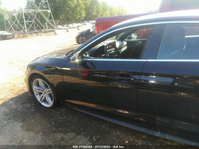 WAUFNCF55JA029213 Audi A5 2.0t Premium