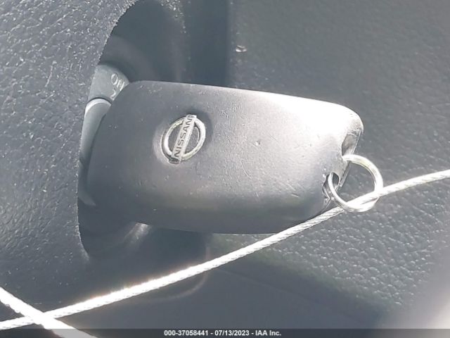KNMAT2MV3HP528048 Nissan ROGUE S