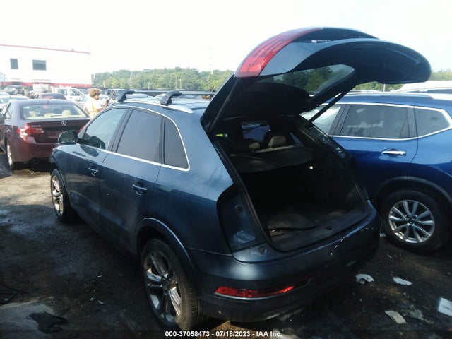 WA1BFCFS4GR015053 Audi Q3 Premium Plus
