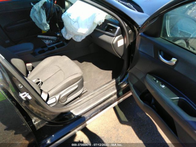 KNAGT4LE0H5010995 KIA Optima Hybrid Base