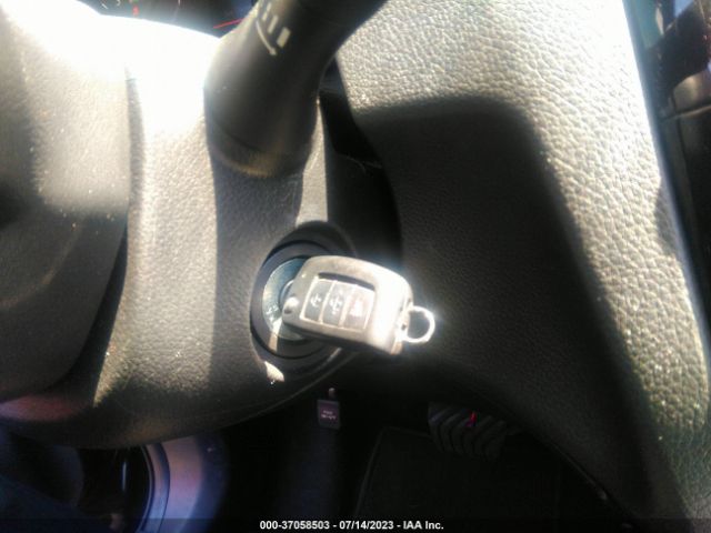 JN1BJ1CPXKW520844 Nissan Rogue Sport S