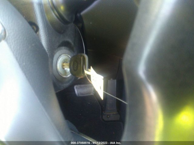 KNDJP3A5XG7869332 KIA SOUL +