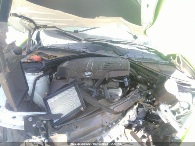 WBA8E1G58HNU15316 BMW 3 Series 320i