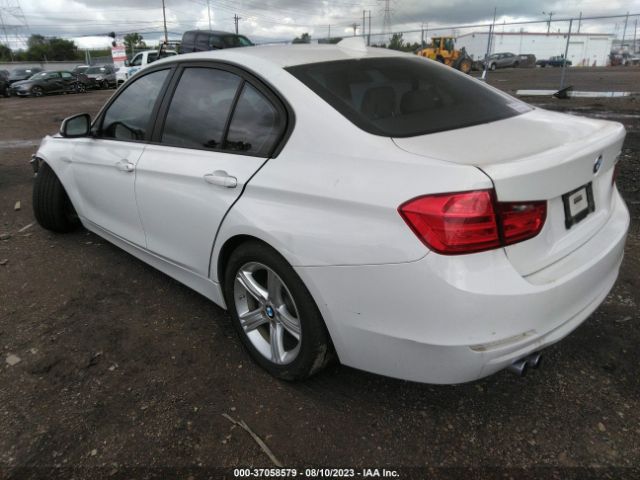 WBA3A5G58ENP32179 BMW 3 Series 328i