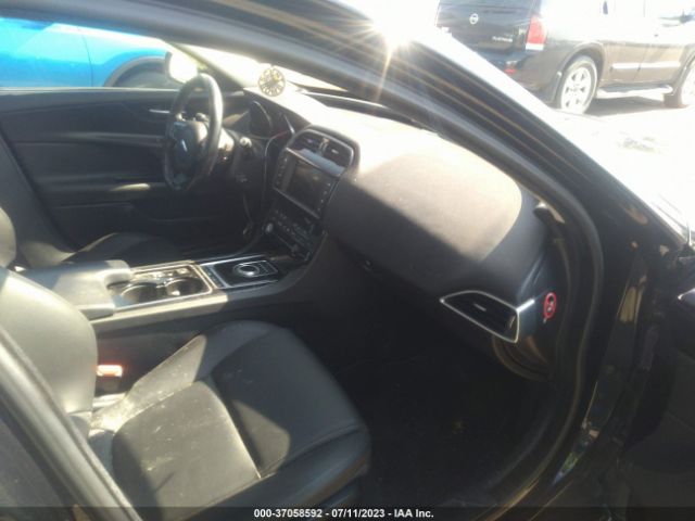 SAJAR4BG1HA949916 Jaguar Xe 25t