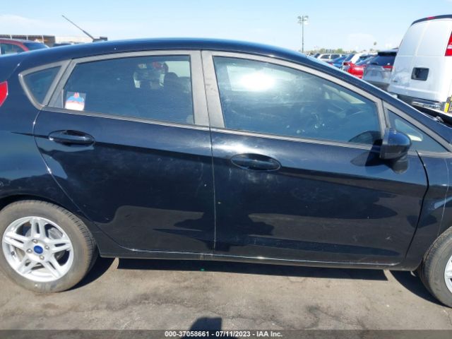 3FADP4EJ1JM135255 Ford FIESTA SE
