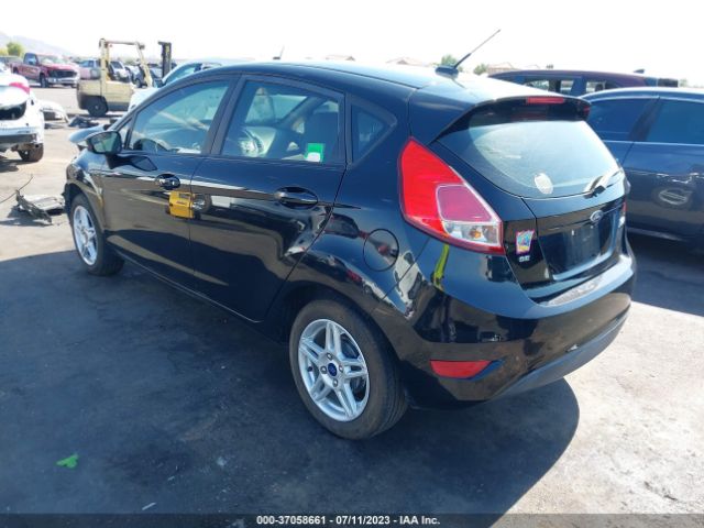 3FADP4EJ1JM135255 Ford FIESTA SE