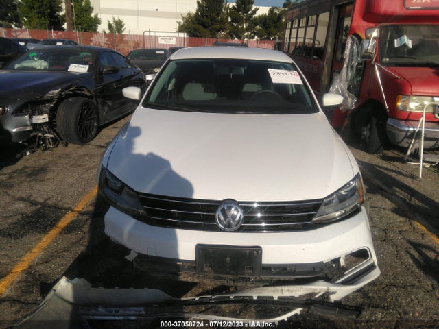3VW2B7AJ6HM286641 Volkswagen Jetta 1.4t S