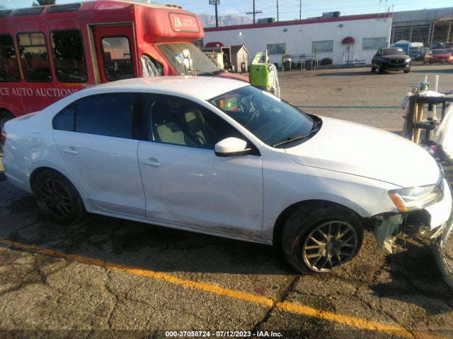 3VW2B7AJ6HM286641 Volkswagen Jetta 1.4t S