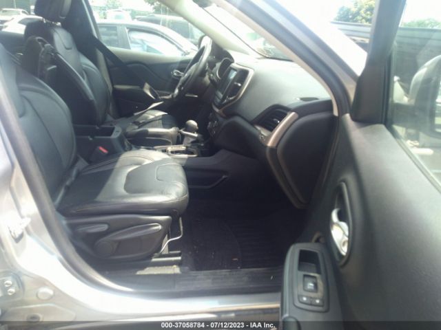 1C4PJMDB2GW337520 Jeep Cherokee Limited