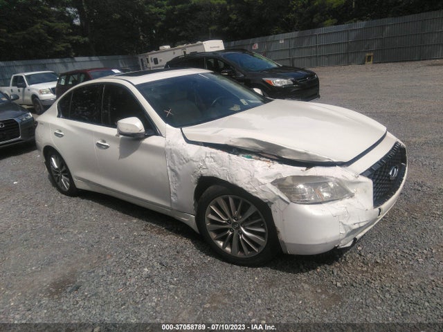 Infiniti Q50 3.0t Luxe 2018 JN1EV7AP7JM592439 Image 1
