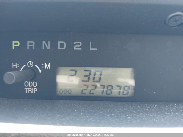 2004 SCION XB VIN: JTLKT324840132449