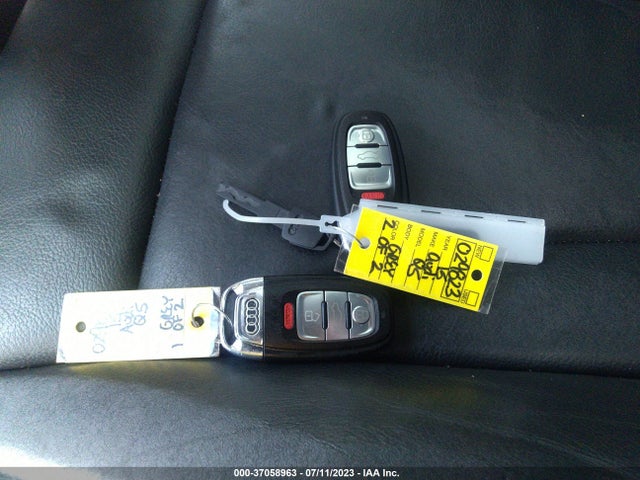 WA1LFAFP7FA029823 Audi Q5 Premium Plus