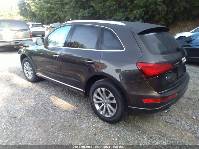 WA1LFAFP7FA029823 Audi Q5 Premium Plus