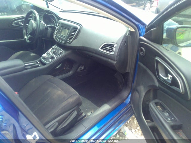 Chrysler 200 Limited 2015 1C3CCCAB2FN665889 Image 5