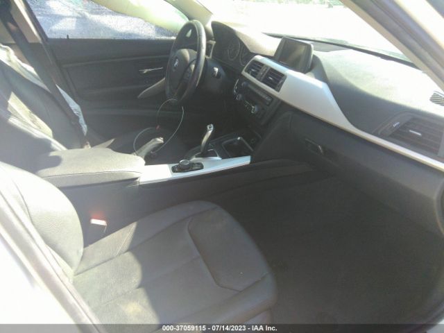 WBA3B1C54EK133695 BMW 3 Series 320i