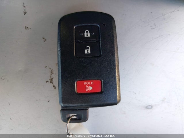 Toyota Prius C One/three/two/four 2014 JTDKDTB34E1077302 Image 11