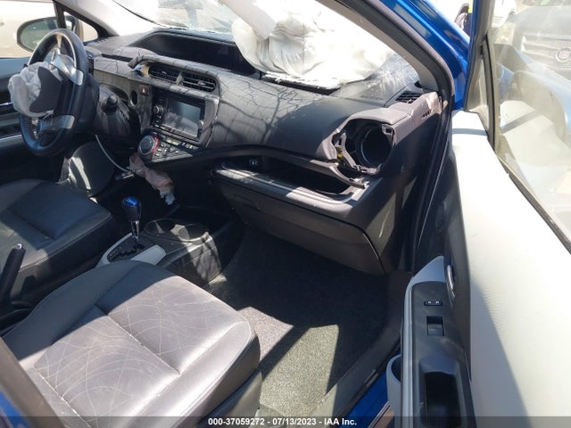 Toyota Prius C One/three/two/four 2014 JTDKDTB34E1077302 Image 5