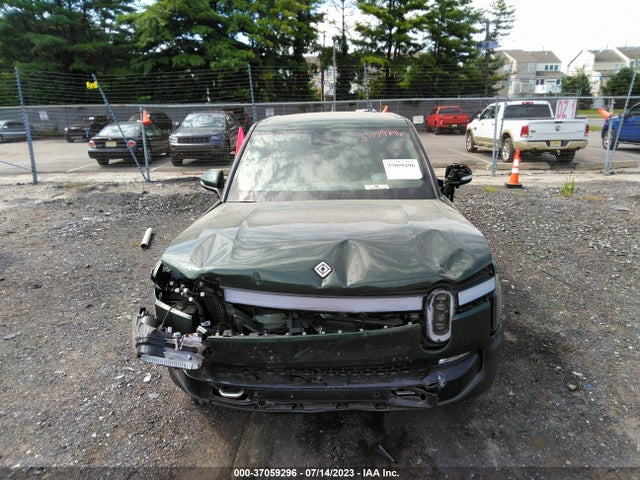 2022 RIVIAN R1T ADVENTURE PACKAGE VIN: 7FCTGAAA5NN013935