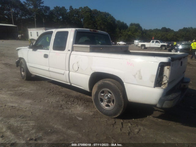 2003 CHEVROLET SILVERADO 1500 LS VIN: 2GCEC19TX31204250