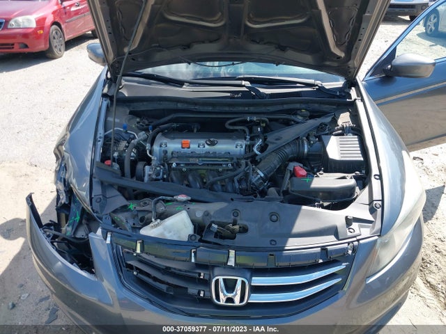 2011 HONDA ACCORD SDN EX-L VIN: 1HGCP2F82BA127879
