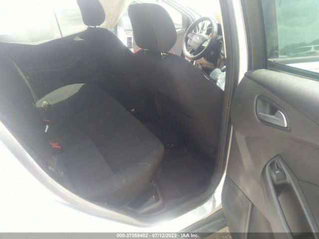 1FADP3F2XJL231596 Ford FOCUS SE