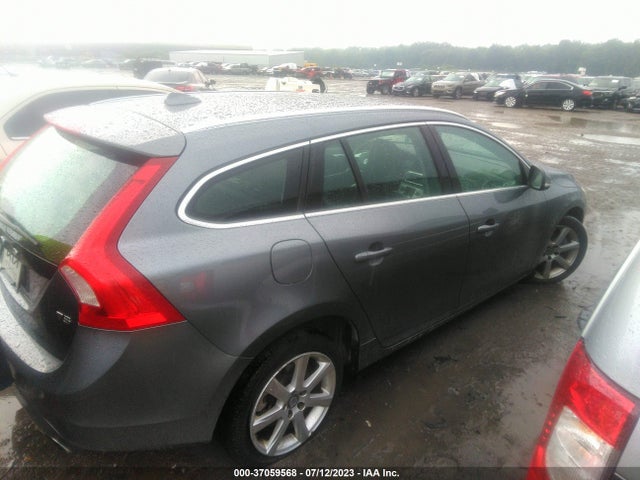 2017 Volvo V60, VIN: YV140MEKXH1331090