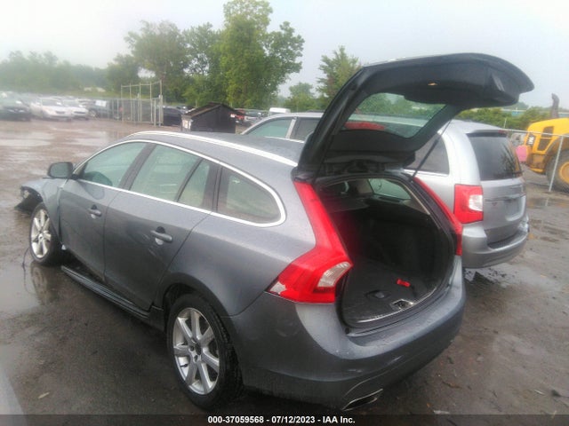 2017 Volvo V60, VIN: YV140MEKXH1331090