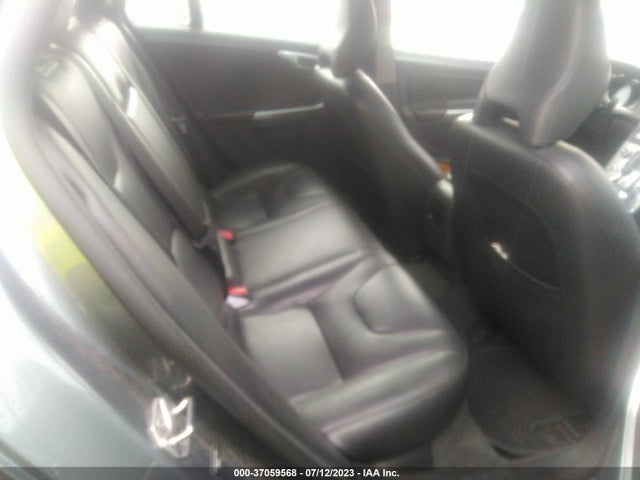 2017 Volvo V60, VIN: YV140MEKXH1331090