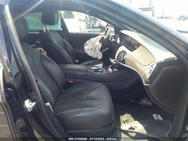 WDDUG8CB8HA283736 Mercedes-Benz S-class S 550