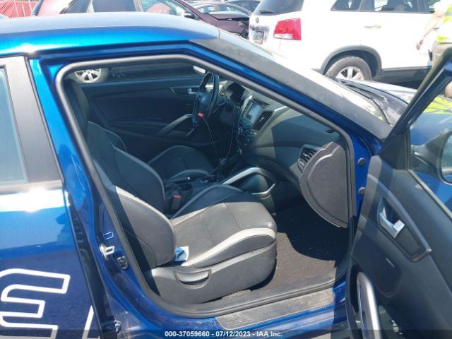 KMHTC6AE9GU281974 Hyundai Veloster Turbo
