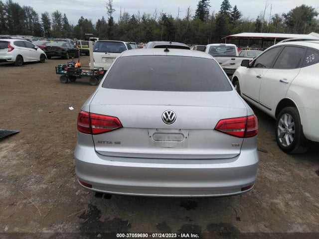 3VWD17AJ5FM206481 Volkswagen Jetta Sedan 1.8t Se