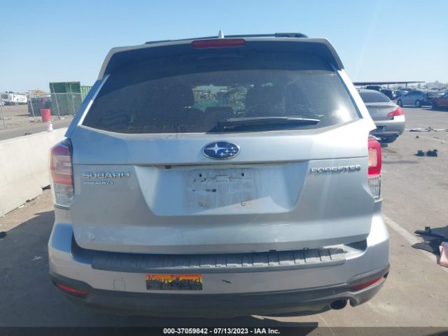 JF2SJAJC3JH493827 Subaru Forester Limited