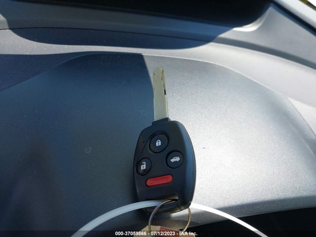 2008 HONDA CIVIC HYBRID VIN: JHMFA36218S027403