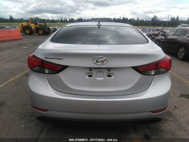 Hyundai ELANTRA SE 2015 5NPDH4AE6FH593872 Image 8