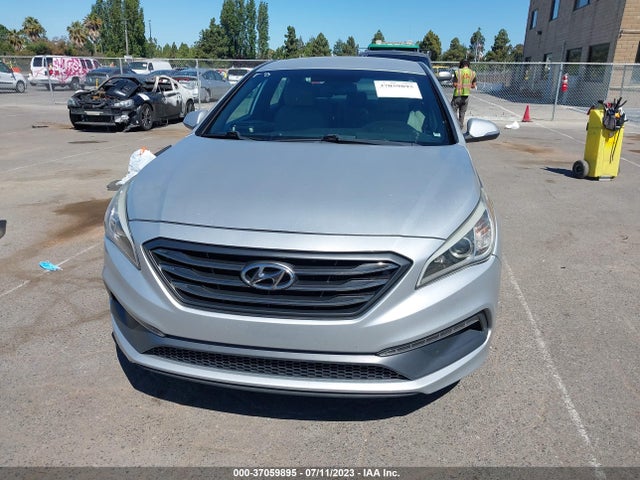 Hyundai Sonata Sport 2017 5NPE34AB7HH564909 Image 3