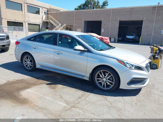 Hyundai Sonata Sport 2017 5NPE34AB7HH564909 Image 4