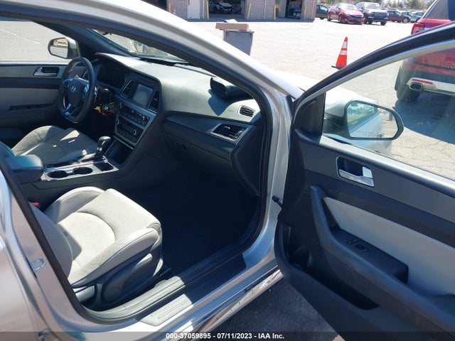 Hyundai Sonata Sport 2017 5NPE34AB7HH564909 Image 10