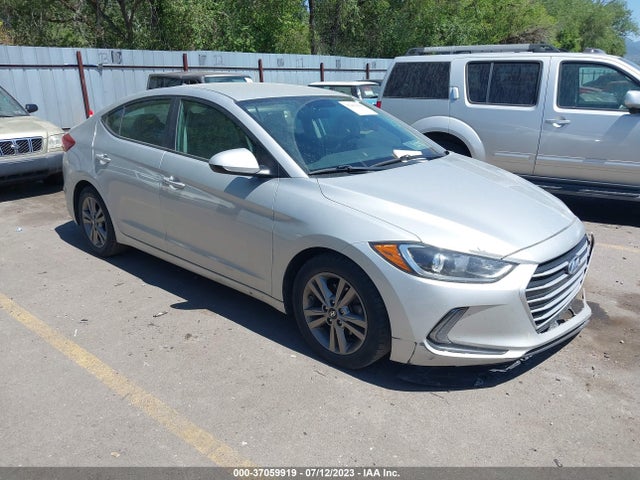 2017 5NPD84LF2HH081289 main image