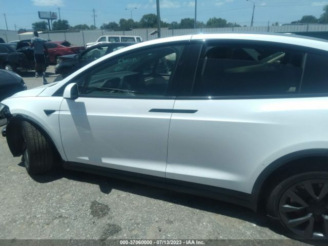 7SAXCDE56PF372880 Tesla MODEL X