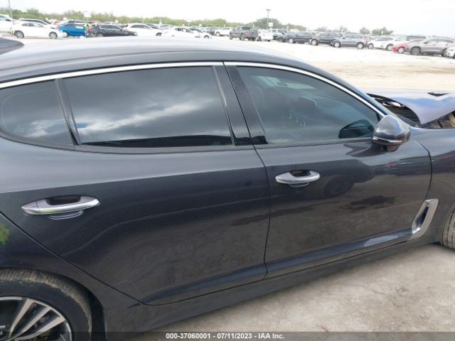 KNAE15LA2K6052909 KIA Stinger Base