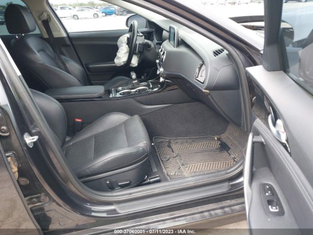 KNAE15LA2K6052909 KIA Stinger Base