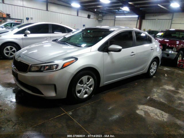 3KPFK4A74HE090425 KIA FORTE LX
