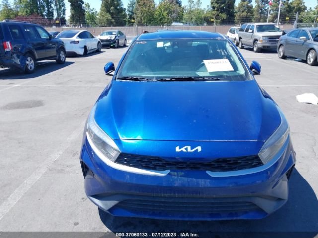 3KPF24AD5NE415911 KIA Forte Lxs