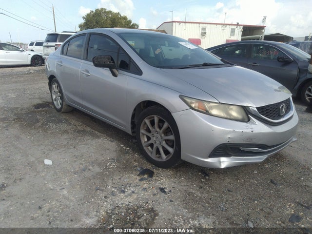 2014 19XFB2F54EE077178 main image