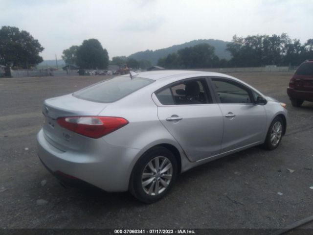 KNAFX4A83E5110047 KIA FORTE EX