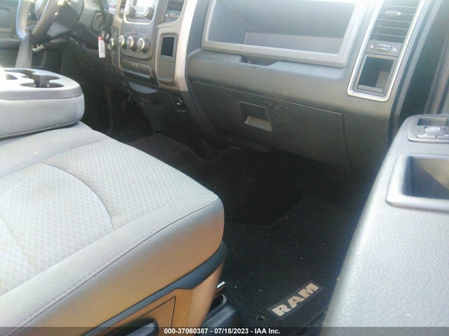 3C6RR7KT3FG560328 RAM 1500 St