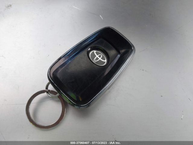 2T3C1RFV6MC141790 Toyota Rav4 Xle Premium